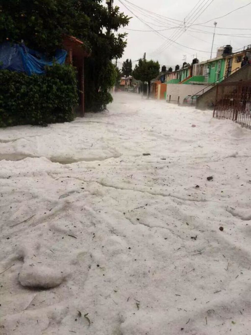 Granizada en Edomex deja tres muertos