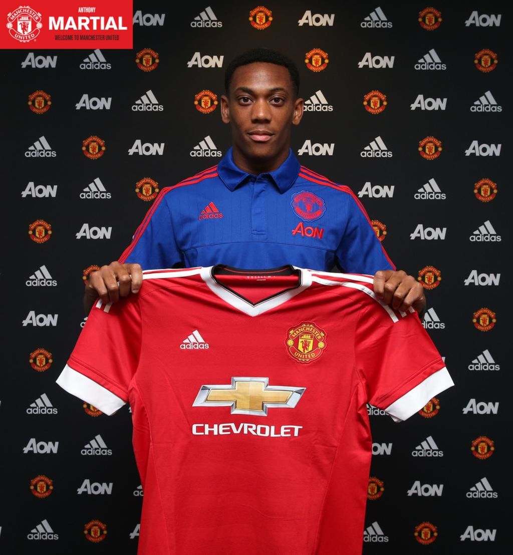 Anthony Martial llega al Manchester United por 50 mde