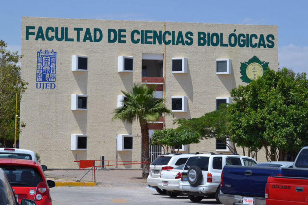 Adquieren material de laboratorio en FCB de UJED