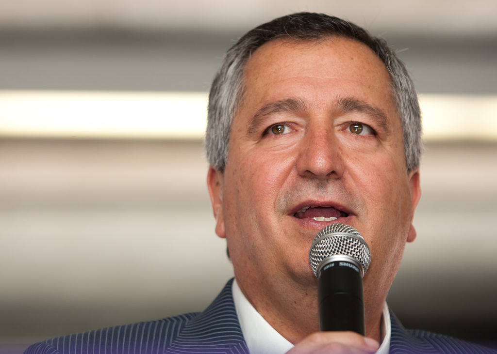 Se accidente en su moto Jorge Vergara, dueño de Chivas