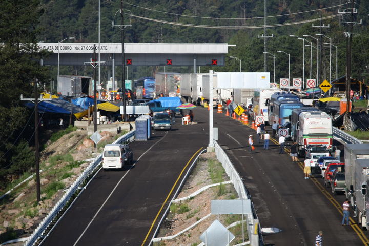 Reabren la supercarretera Durango-Mazatlán