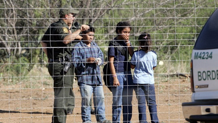 Deporta México a más niños que EU