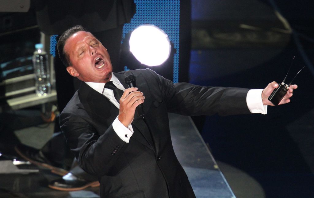 Luis Miguel lanza el 'Grito' por México en California