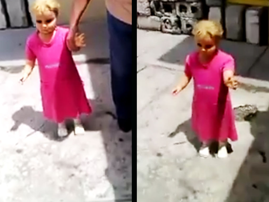 Muñeca que 'camina sola' causa furor en Saltillo