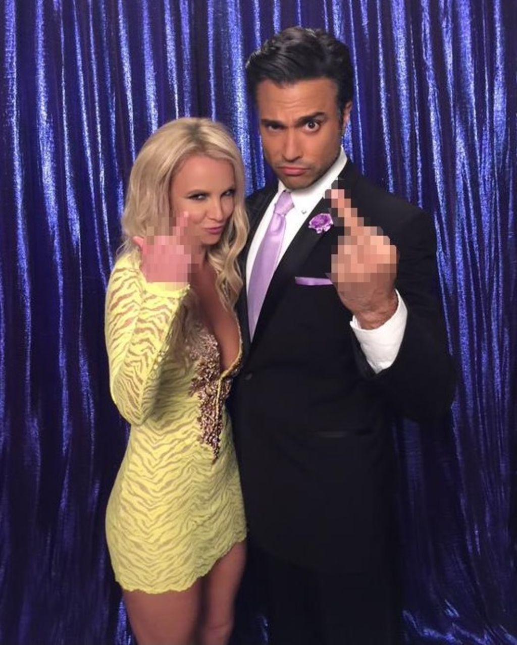 Hacen la 'Britney señal'