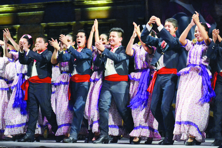 Durango vive la danza