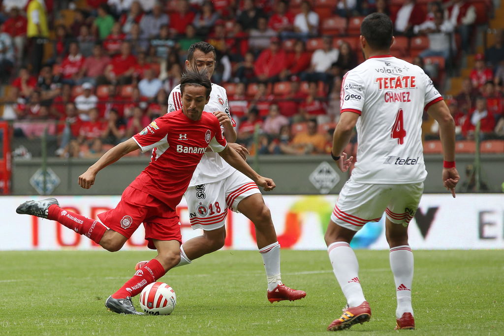 Lucas Lobos se reintegra al Toluca