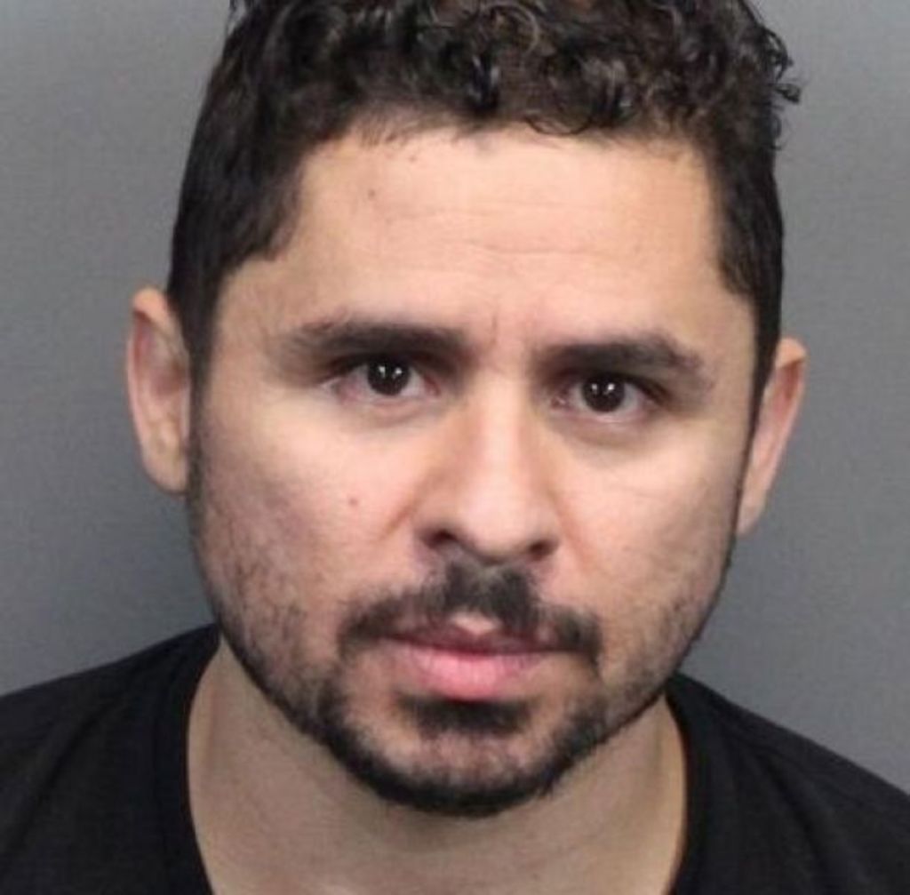 Revelan nueva foto de Larry Hernández en prisión