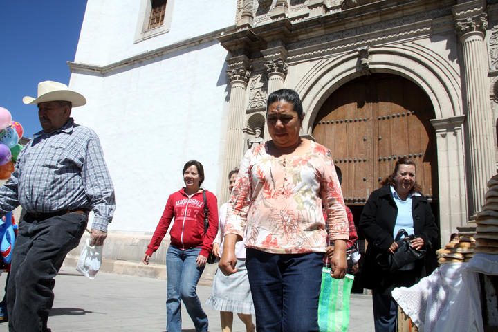 Iglesia ora por desplazados en Durango