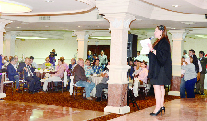 Sostiene Lety Herrera diálogo con empresarios de La Laguna