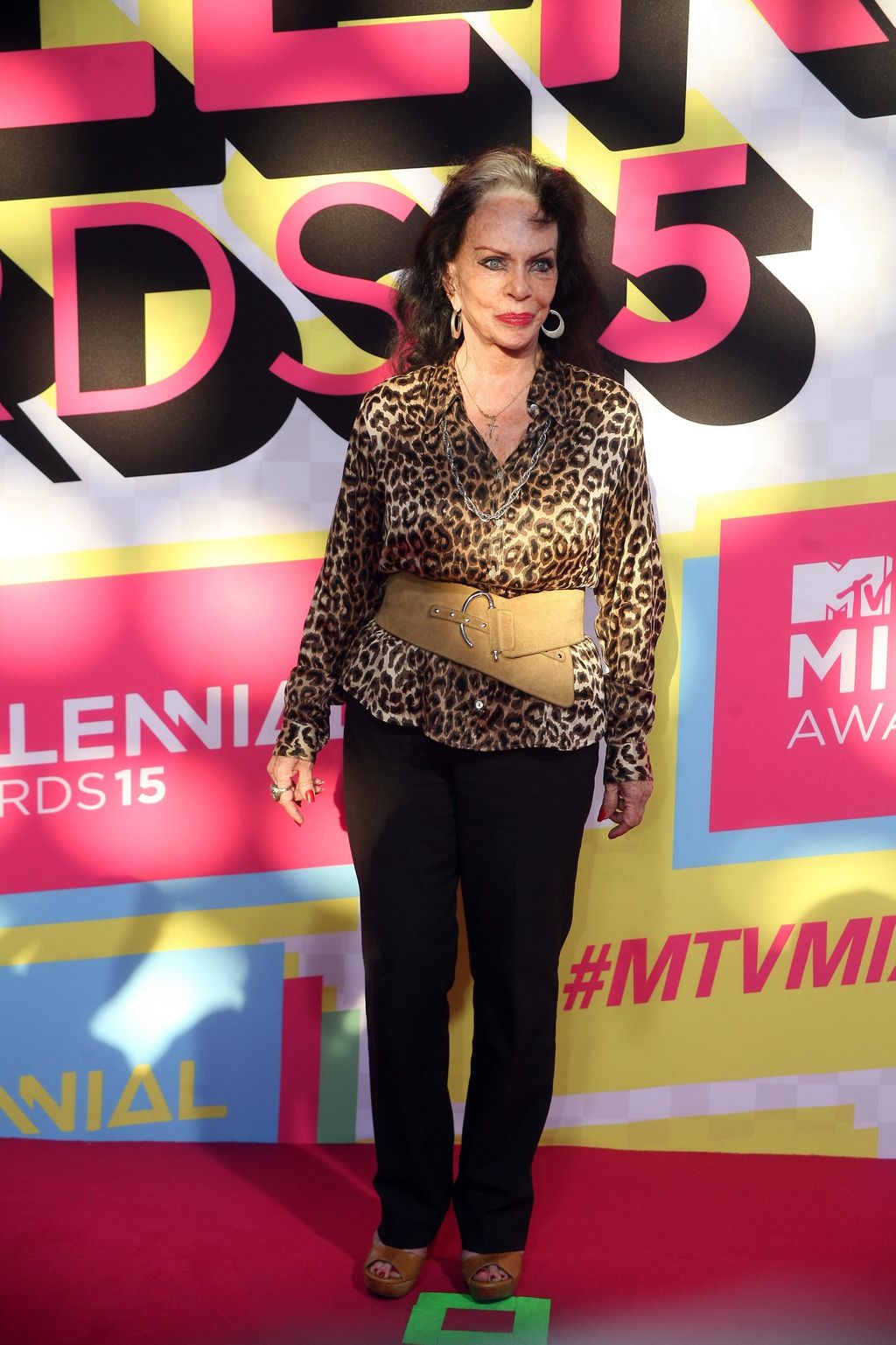 Impacta a Tongolele anuncio del cierre del Teatro Blanquita