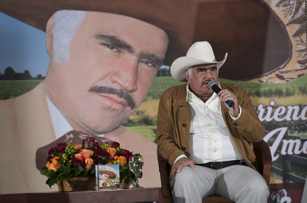 Vicente Fernández promueve su nuevo disco