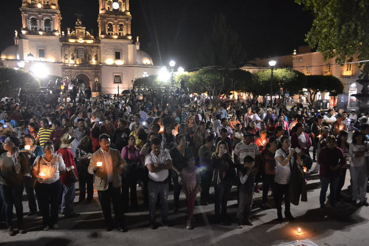 Maestros amagan con bloqueos