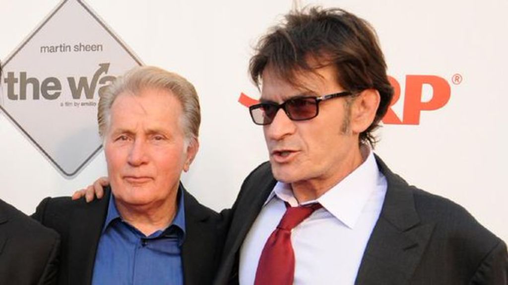 Padre de Charlie Sheen reconoce su valor