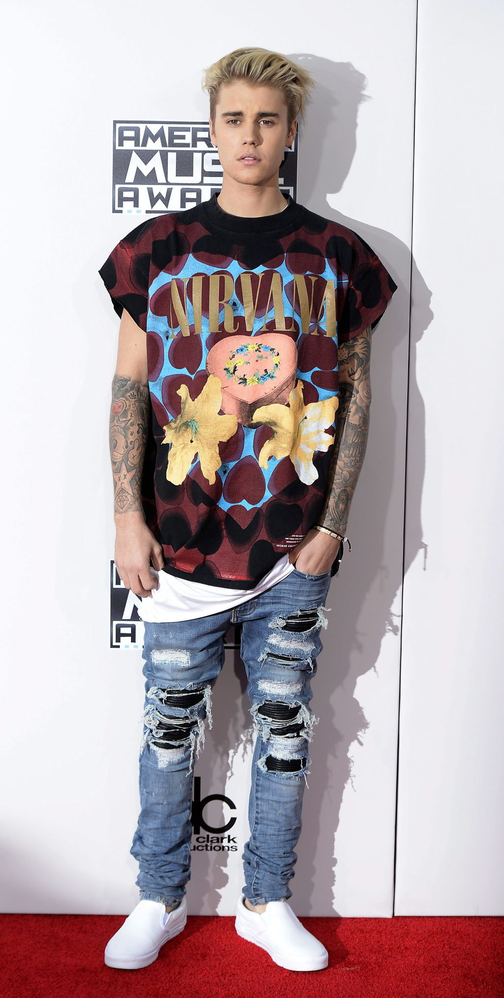 Justin Bieber es criticado por usar playera de Nirvana