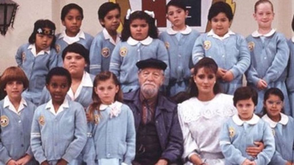 Elenco de 'Carrusel' se reunirá esta noche después de 25 años