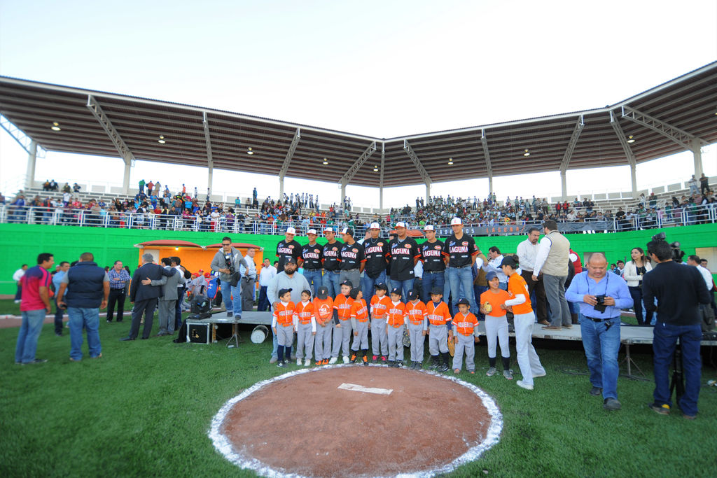 Inauguran complejo de beisbol infantil en La Compresora