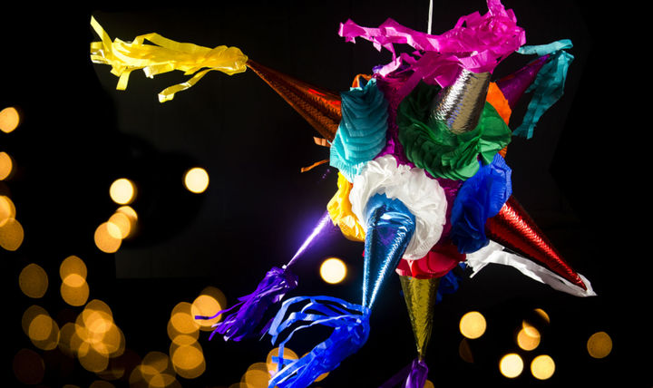 ¿Qué significa la piñata navideña?