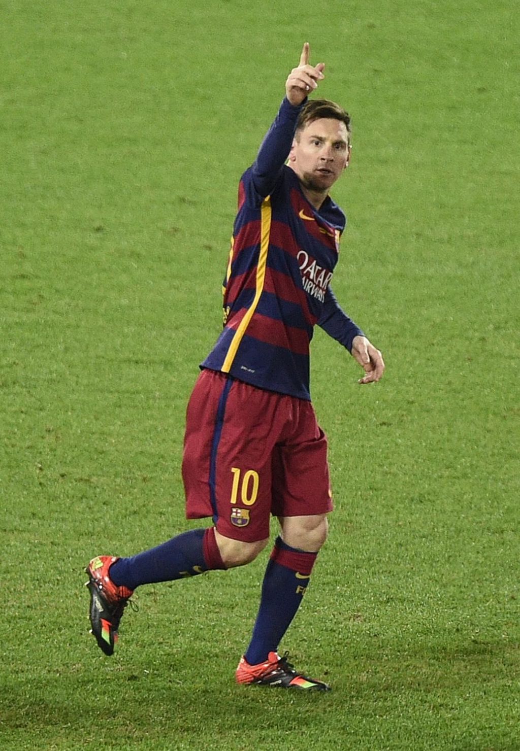 'El resto tendrá que esperar a que Messi decaiga'