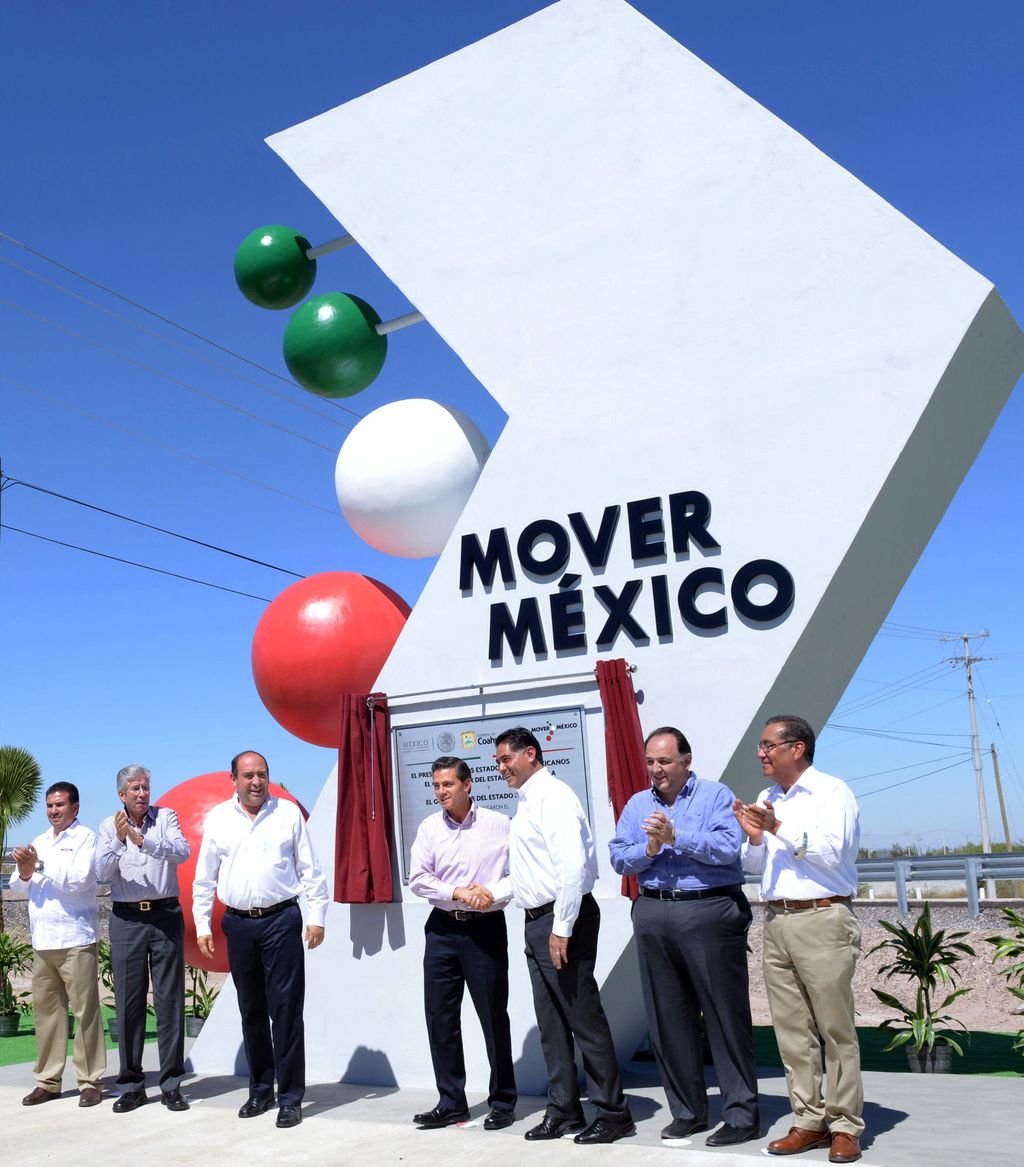 Presidencia destaca obras de infraestructura del 2015