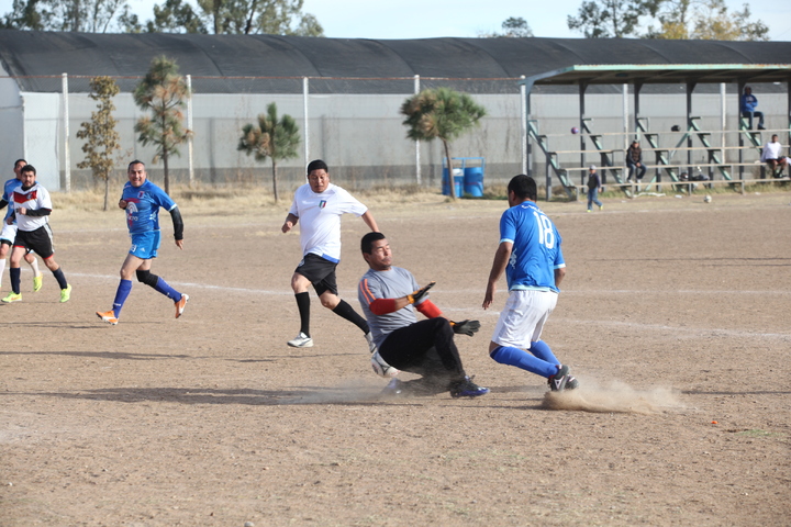 Profes reprueba a los Serrano