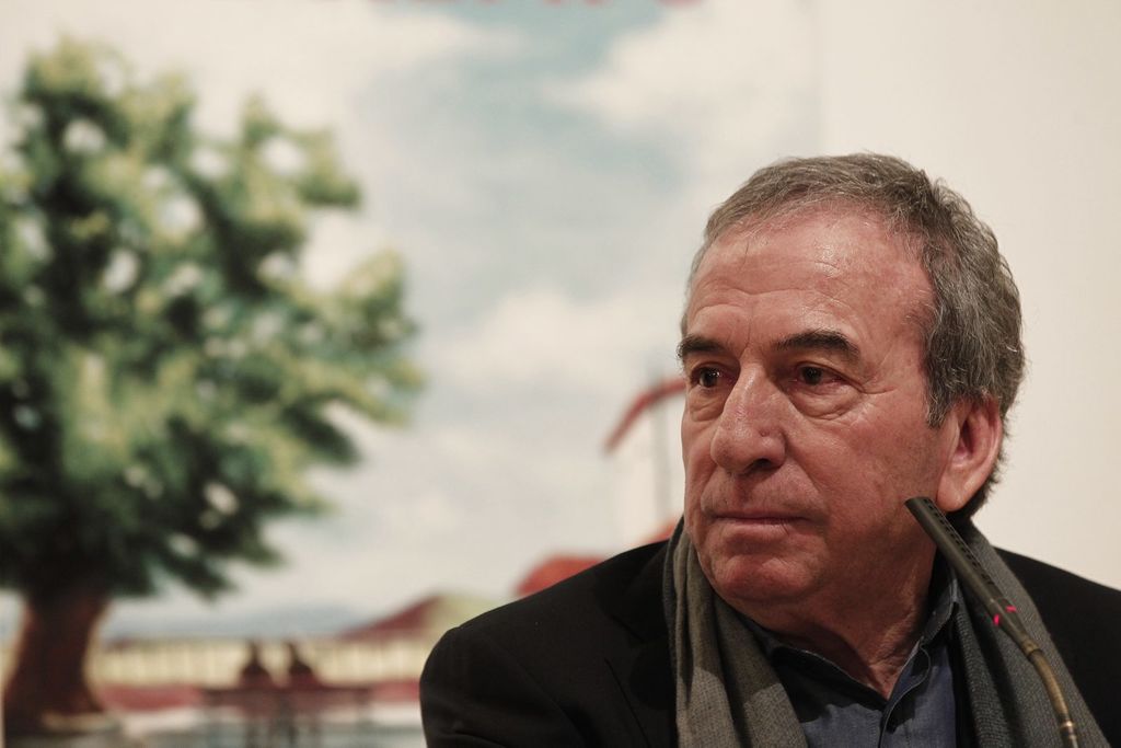 1945: Llega al mundo José Luis Perales, famoso cantautor español