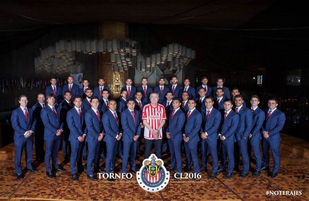 Chivas presenta su foto oficial