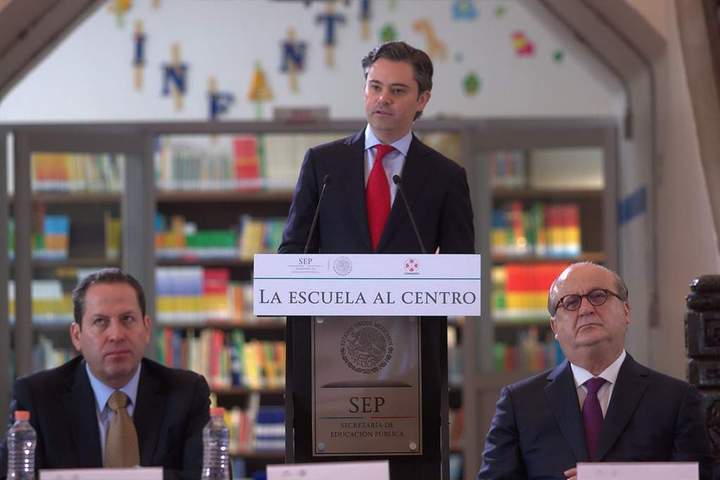 Avalan autonomía  de escuelas públicas
