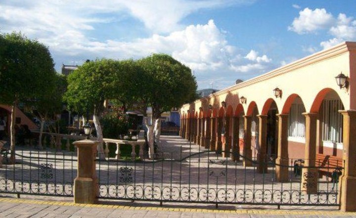 La plaza principal de Tepehuanes