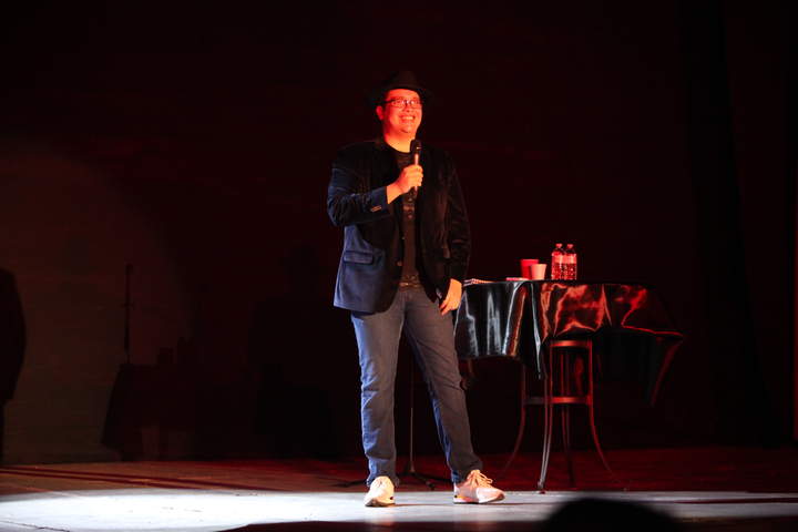 Franco y el sarcasmo reinan en la capital