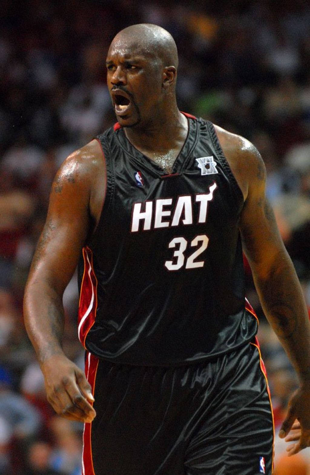 Retirará Heat dorsal '32' de Shaquille O'Neal