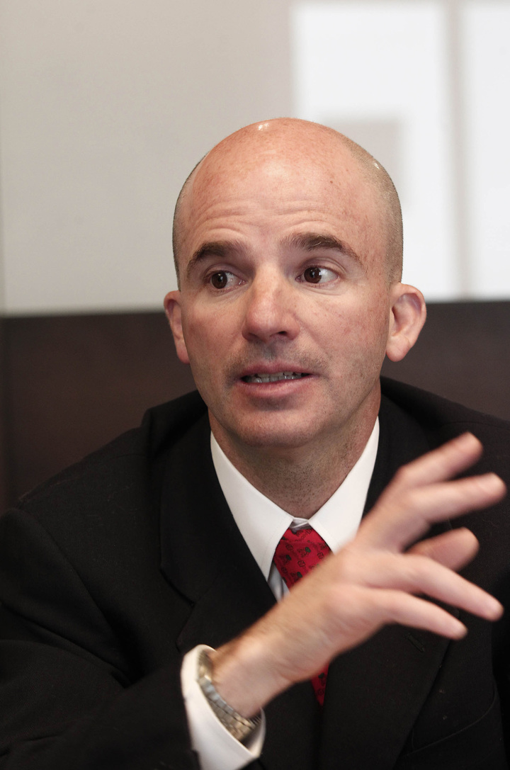 Presentan a titular de Pemex