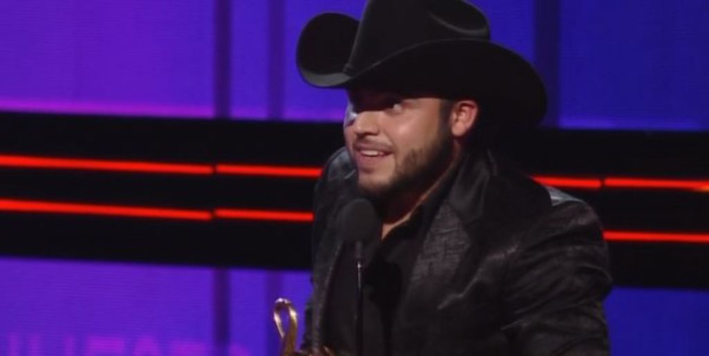 Gana Gerardo Ortiz Álbum del Año en premios Lo Nuestro