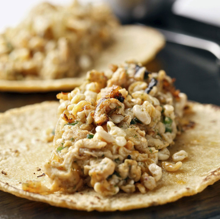 Escamoles, cotizado platillo