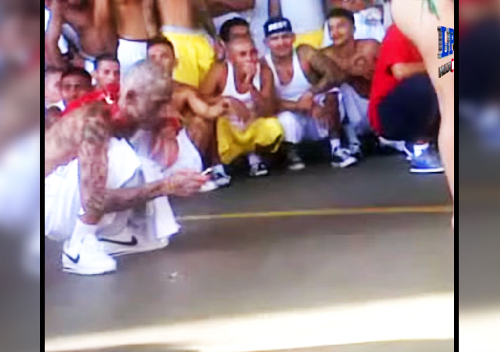 Indigna fiesta con mujeres en penal de El Salvador