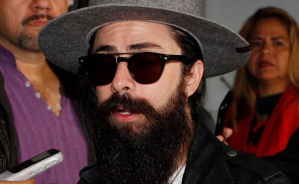 Celebra Jay de la Cueva lanzamiento de álbum de Mexrrissey