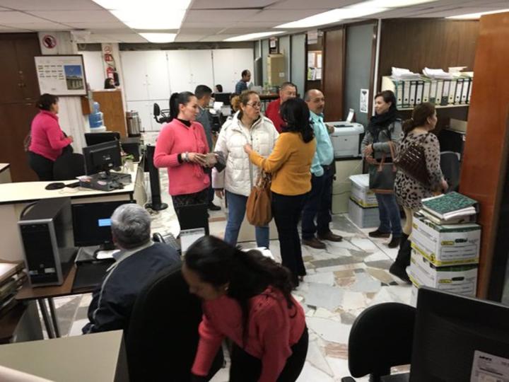 Maestros de Durango protestan contra despidos por evaluación