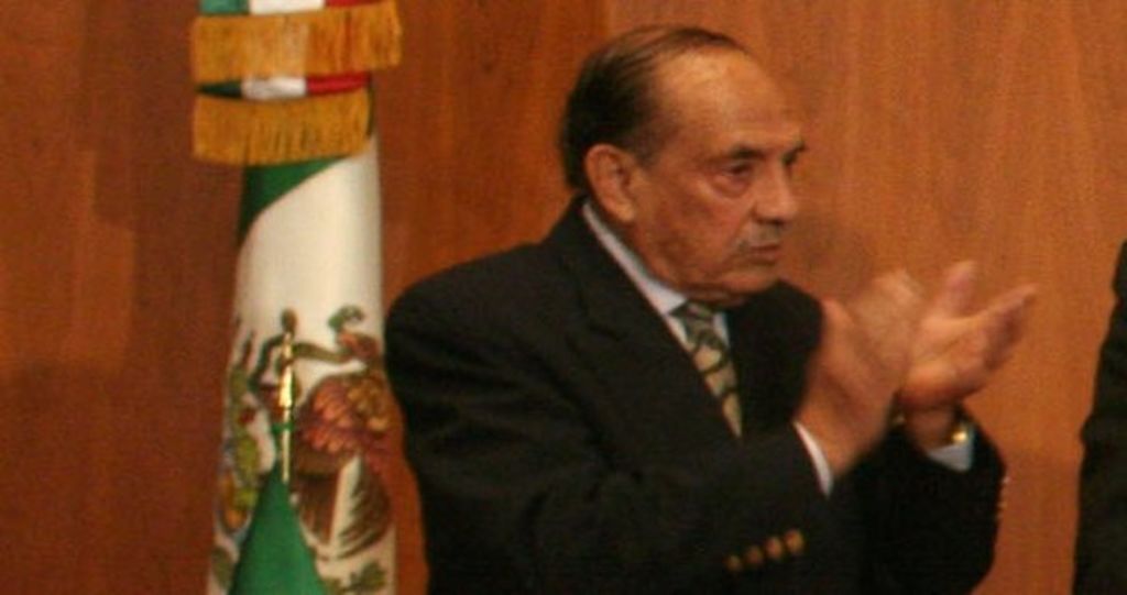 Fallece a los 102 años Juan Moisés Calleja, secretario general del IMSS