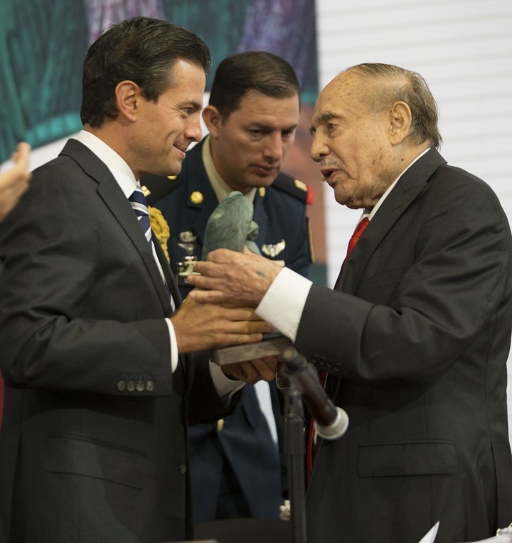 Muere secretario general del IMSS