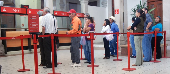 Maestros podrán cobrar el sábado