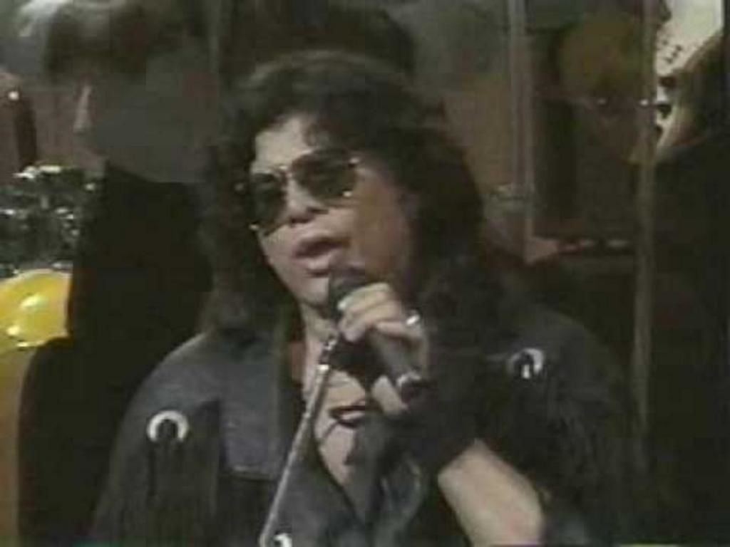 1946: Llega al mundo Rigo Tovar, un icono de la música mexicana