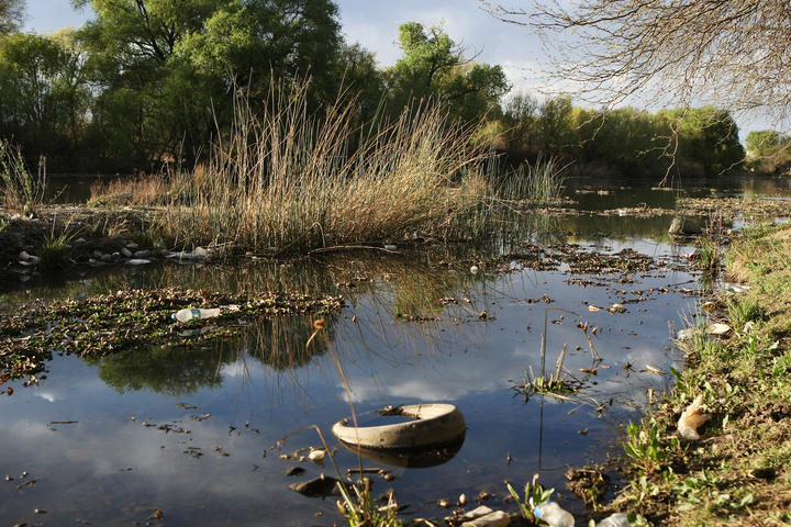 Buscan frenar contaminación en río Tunal