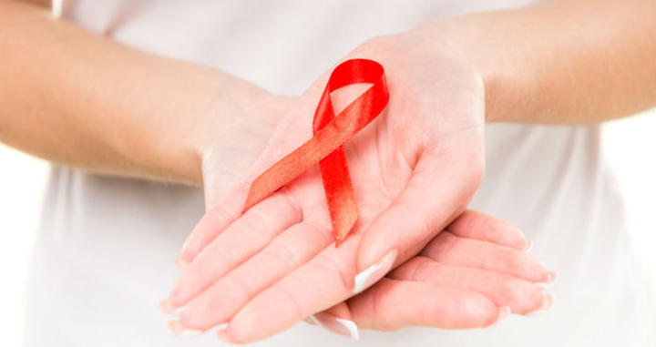 Mujeres, más vulnerables al VIH