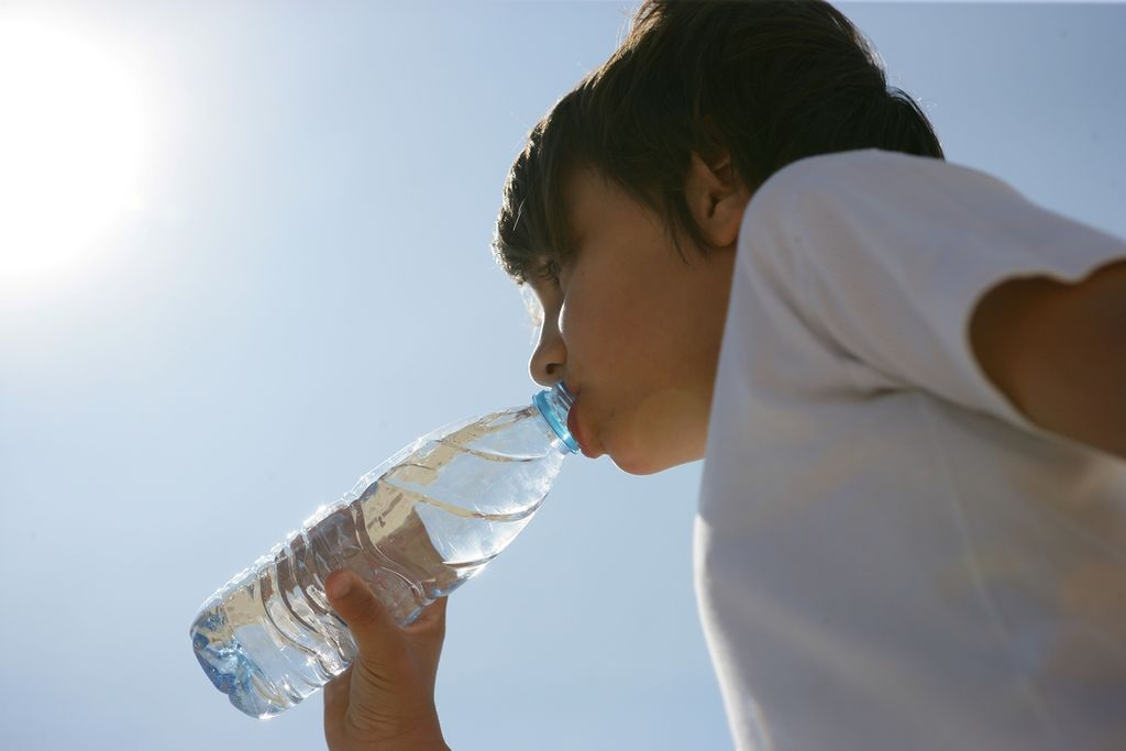 Una máquina barata que produce agua potable