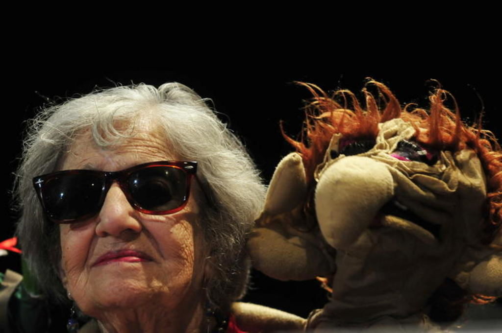 2013: Fallece la reconocida dramaturga y titiritera mexicana Mireya Cueto