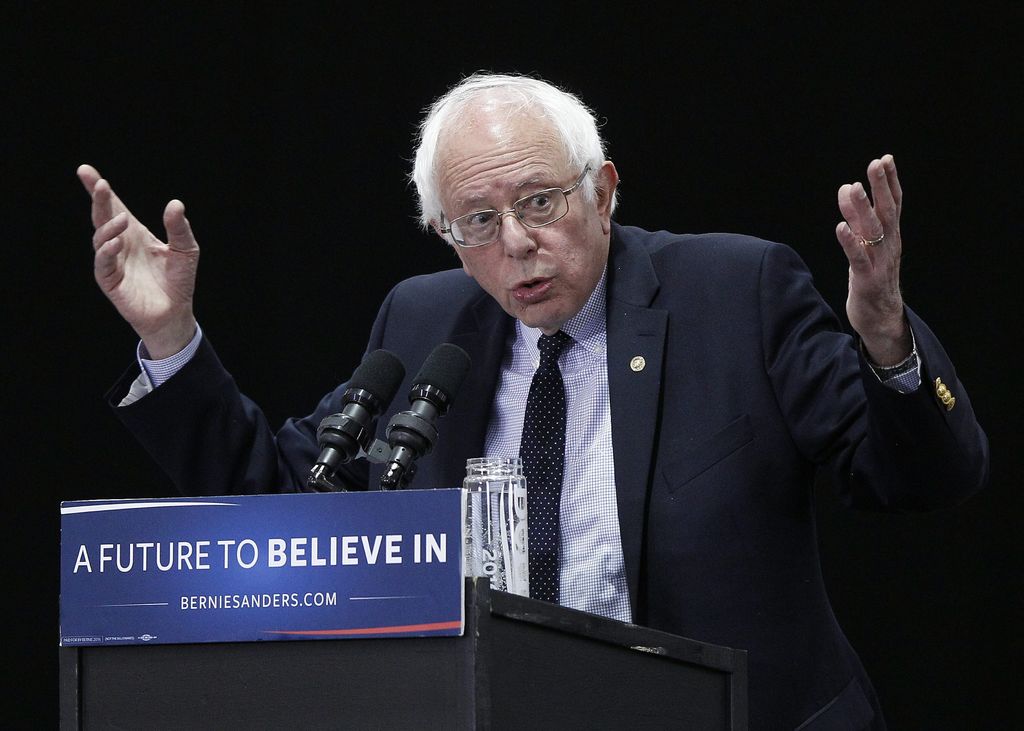 Anuncia Sanders que despedirá a cientos de empleados de su campaña