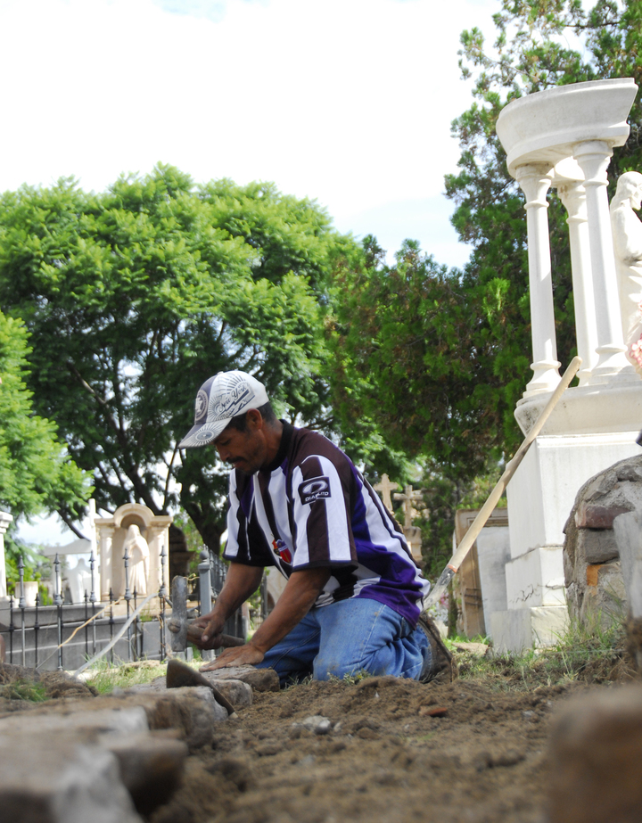 Alistan operativo en cementerios