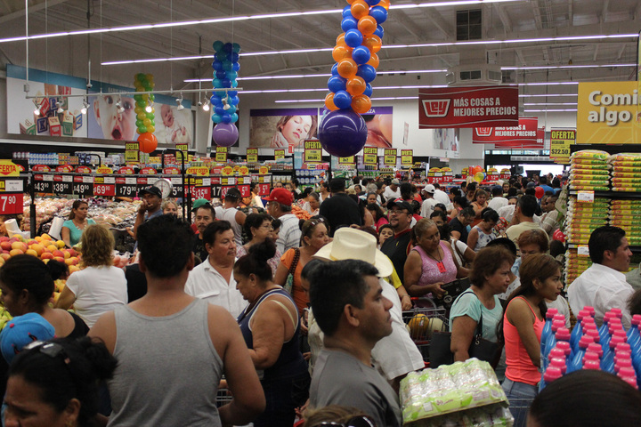 Casa Ley Inaugura Ley  Cerro Colorado en Mazatlán