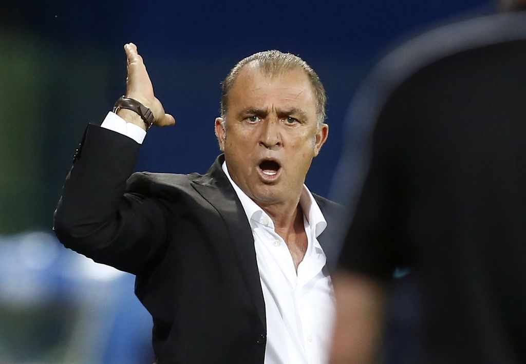 Seleccionador turco denuncia a 21 personas por insultos en redes sociales