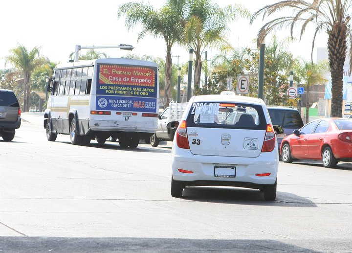 Alertan por delitos en taxis